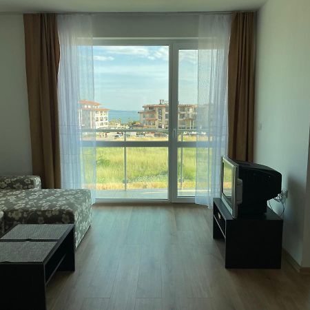 Апартамент В Сарафово Apartment Burgas Ngoại thất bức ảnh