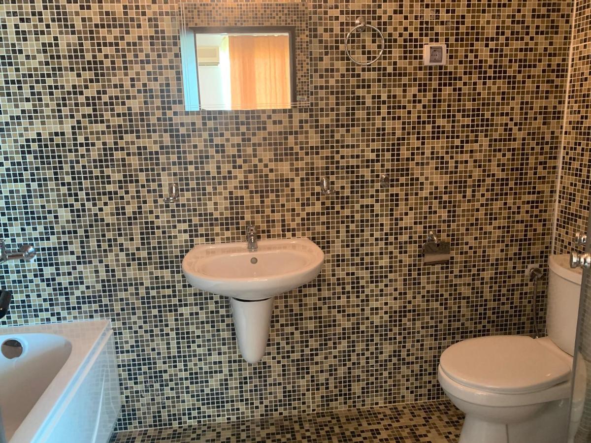 Апартамент В Сарафово Apartment Burgas Ngoại thất bức ảnh