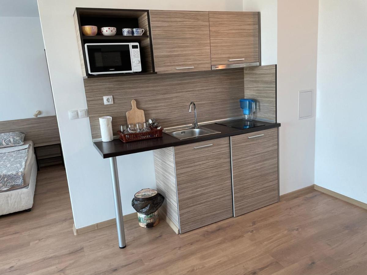 Апартамент В Сарафово Apartment Burgas Ngoại thất bức ảnh